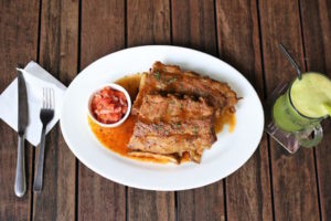 【馬來西亞 | 雪蘭莪Kelana Jaya】Paradigm Mall隱藏美食★ SOP Bar & Bistro|| 西班牙豬肉鮮美多汁，讓你一口接一口！